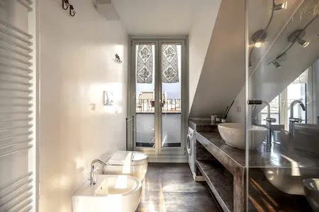 Disciplini  Serviced Apartment
