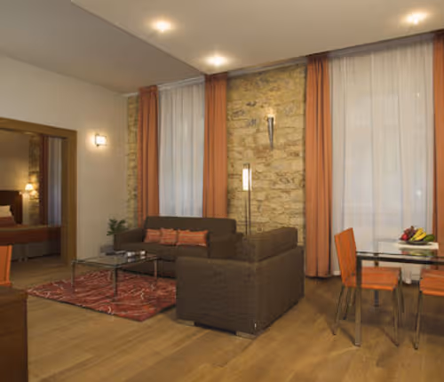 Rybna Serviced Apartment