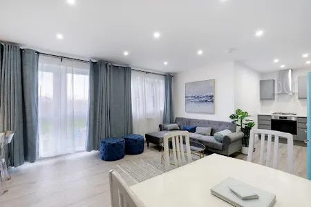 Living area at Luxury Heathrow 1 &amp; 2 Bedroom Apts, West Drayton FREE parking