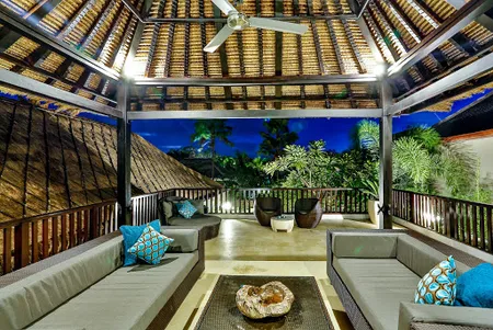 A Sophisticated and Tranquil Villa Paradise