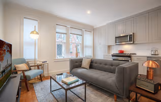 Temple Street #1 Apartment