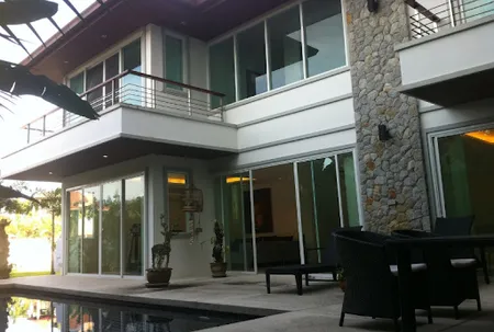 Modern Villa In Kamala