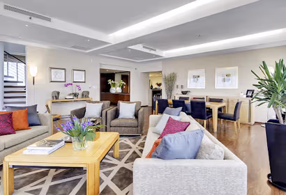 Nanjing Road West Suite