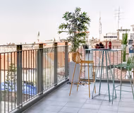 Exterior of Haneviim Boutique