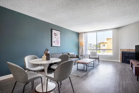 North Wilton Place Apartment