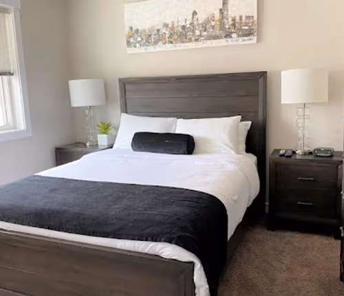 125 St NW Serviced Apartment