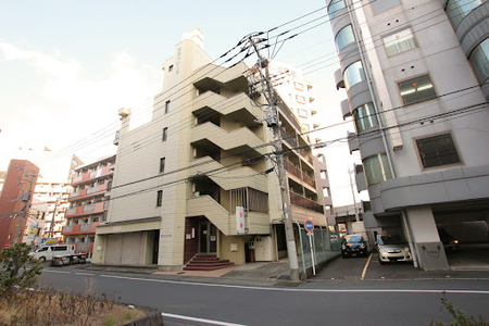 Nakamachi Apartments