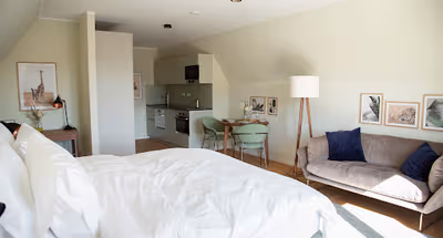 <font style="vertical-align: inherit;"><font style="vertical-align: inherit;">Atemberaubender Wohnbereich in 21 Zimmern</font></font>