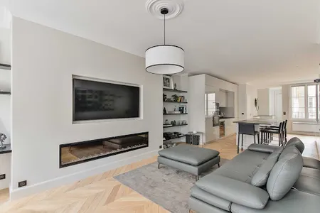 100SQM TUILERIES UBER LUXURY RUE SAINT HONORE