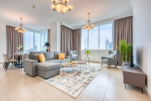Spacious 3 BR in Downtown