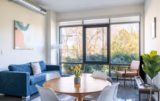 Mount Vernon Avenue Apartment