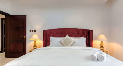 King sized bedroom at Frond M Serviced Apartments