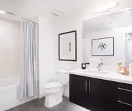 W Walnut St Apartment