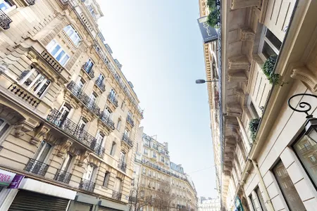 Rue de Moscou Serviced Apartment