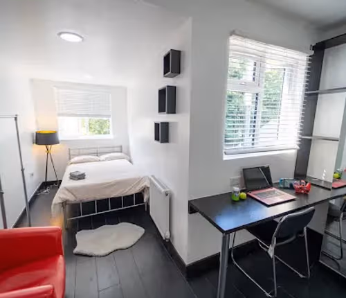 Charming studio available