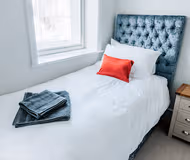 Single bed bedroom at Cavendish House