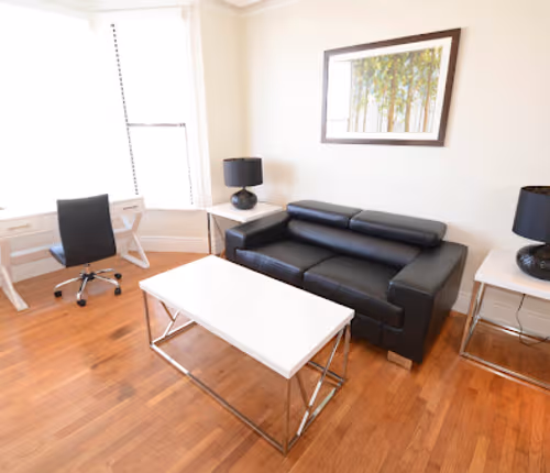 Taylor Street Serviced Apartment