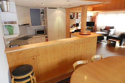 130 sqm Alpine Apartment in Gstaad