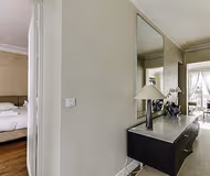 AMID AVENUE DE LA GRANDE ARMEE AND AVENUE FOCH