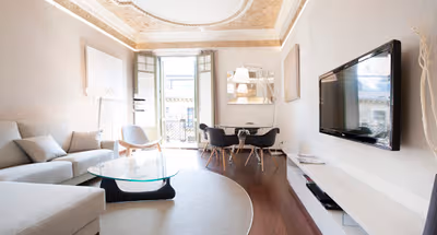 Holiday Serviced Apartment