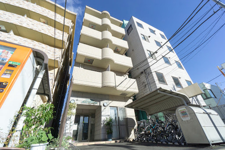3-3 Atsugicho Apartment