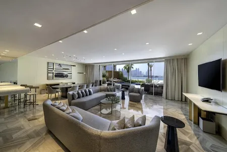 Beach Front 4 Bedrooms Villa, Palm Jumeirah