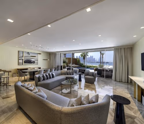 Beach Front 4 Bedrooms Villa, Palm Jumeirah