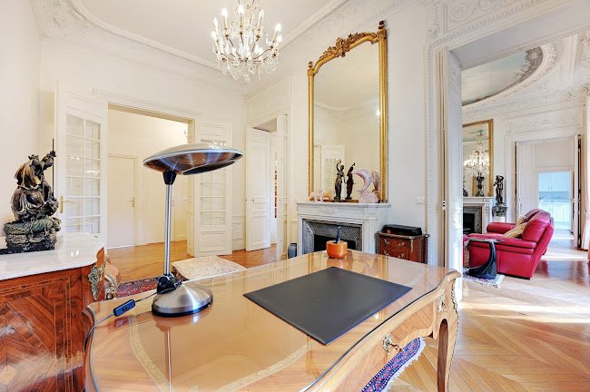 200M2 LUXURY IN AVENUE FRANKLIN D ROOSEVELT