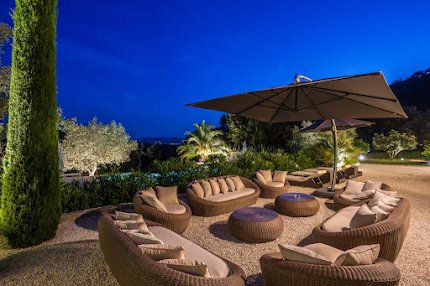 EXCEPTIONAL 320M2 BASTIDE OVERLOOKING THE GULF OF ST TROPEZ