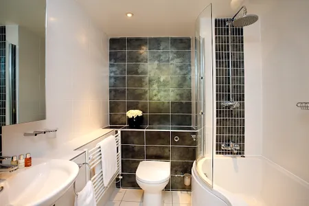 Bathroom at Lamb Conduit Street Apartments