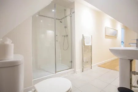 Luxury en-suite bathroom at &lt;/div&gt;
