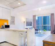 Contemporary Apartment with Dubai Marina View