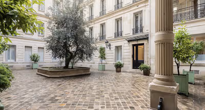 170M2 UBER HAUSSMANNIAN LUXURY NEAR CHAMPS ELYSÉES-ARC TRIOMPHE