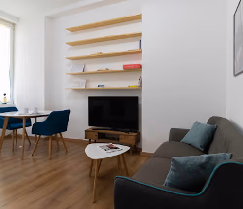 Lombarddy Serviced Apartment