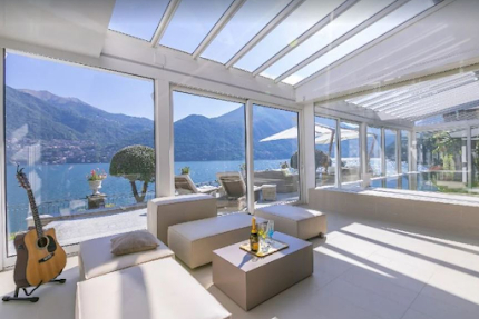 Enchanting Villa on the Shore of the Serene Lake Como