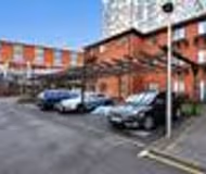 Xclusive Living Stay near Airport / NEC, The Leyburn