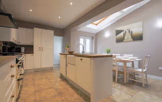 4 Bed Central Renovated House