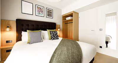 Zimmerstraße One Bedroom Apartment