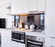 Flinders Street Serviced Apartment