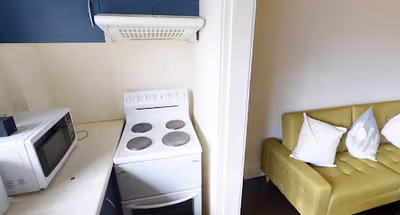 Crown Street Serviced Apartment