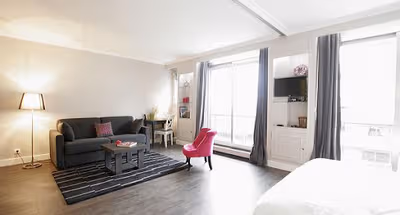 Rue de Sablons Trocadero