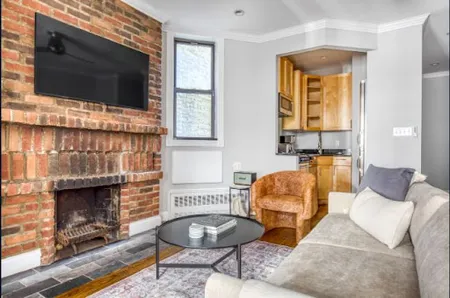 East 25th Street Serviced Apartment