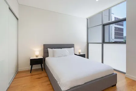 Mooltan Avenue Apartments