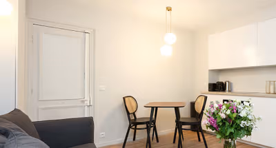 Bright living area at Rivoli Royal Serviced Apartment, Louvre