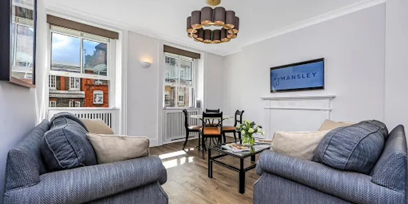 10 Curzon Street Apartment