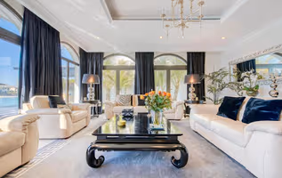 Dazzling Beachfront 5 Bedroom Villa