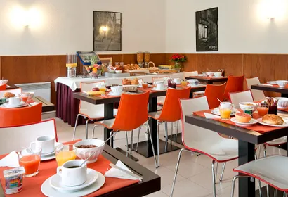 Vanves Porte de Versailles Serviced Apartment, Champs Elysees
