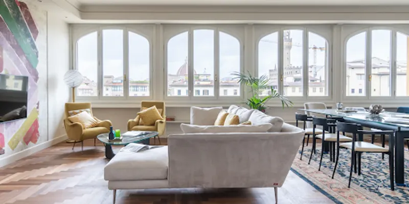 CONTEMPORARY ABODE OVER RIVER ARNO-STUNNING VIEWS