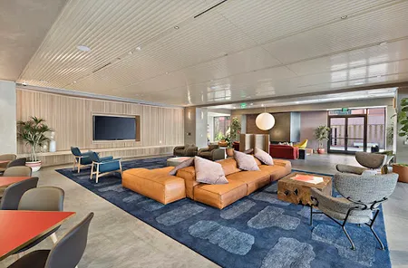 Hollywood Apartment