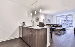 Marquee West Randolph Serviced Apartment